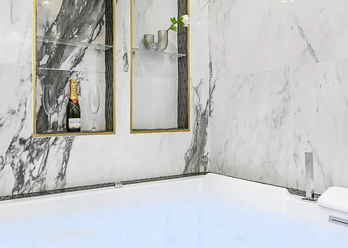 La Reverie - - Jacuzzi Pro * Paris